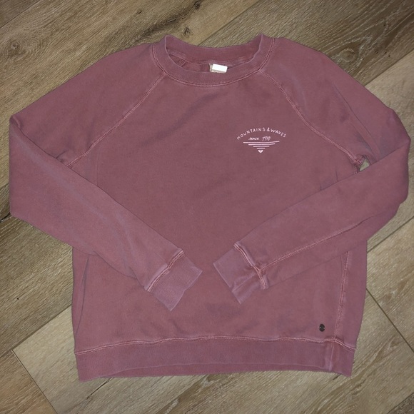 Roxy Tops - Women’s roxy crew neck